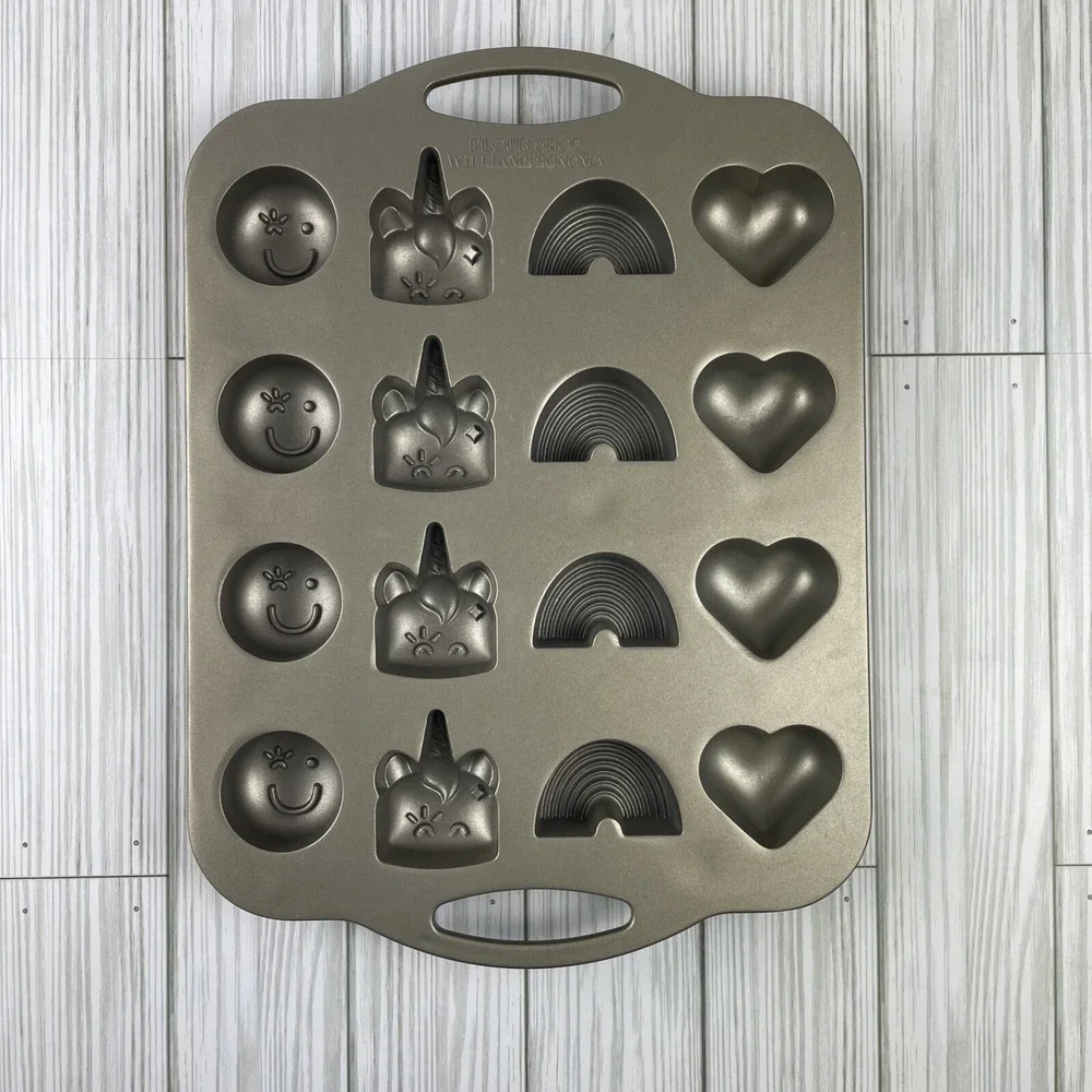 Williams Sonoma Flour‎ Shop Cake Bitelet Baking Pan-Unicorn,Heart,Rainbow,Smiley